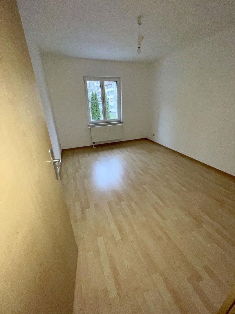 Prenájom bytu 2-izbový 52 m², Einsteinstraße 3, Leipzig, Sasko Prenájom bytu 2-izbový 52 m², Einsteinstraße 3, Leipzig, Sasko