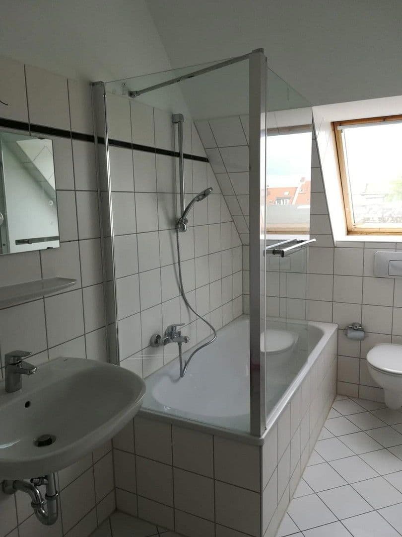 Prenájom bytu 2-izbový 48 m², Stieglitzstraße 105, Leipzig, Sasko Prenájom bytu 2-izbový 48 m², Stieglitzstraße 105, Leipzig, Sasko