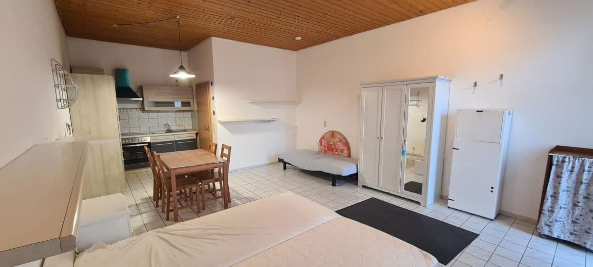 Prenájom bytu 1-izbový 37 m², Liebenzeller Str.3, Neuhausen, Bádensko-Wurttembersko Prenájom bytu 1-izbový 37 m², Liebenzeller Str.3, Neuhausen, Bádensko-Wurttembersko