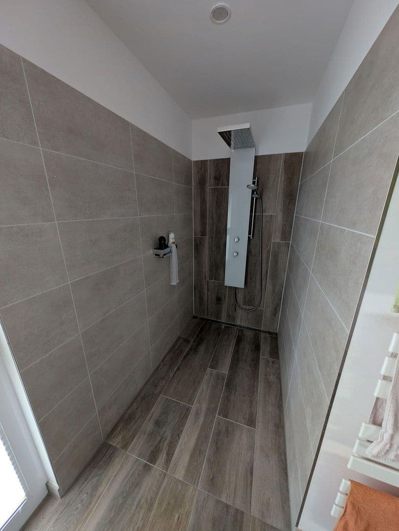 Predaj domu 174 m², pozemek 531 m², Walzbachtal, Bádensko-Wurttembersko Predaj domu 174 m², pozemek 531 m², Walzbachtal, Bádensko-Wurttembersko