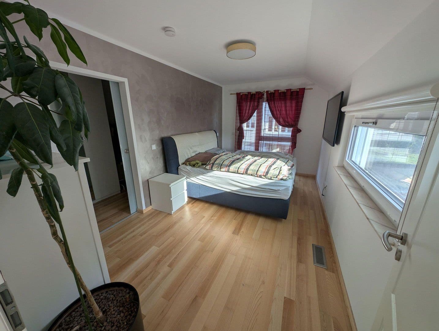 Predaj domu 174 m², pozemek 531 m², Walzbachtal, Bádensko-Wurttembersko Predaj domu 174 m², pozemek 531 m², Walzbachtal, Bádensko-Wurttembersko