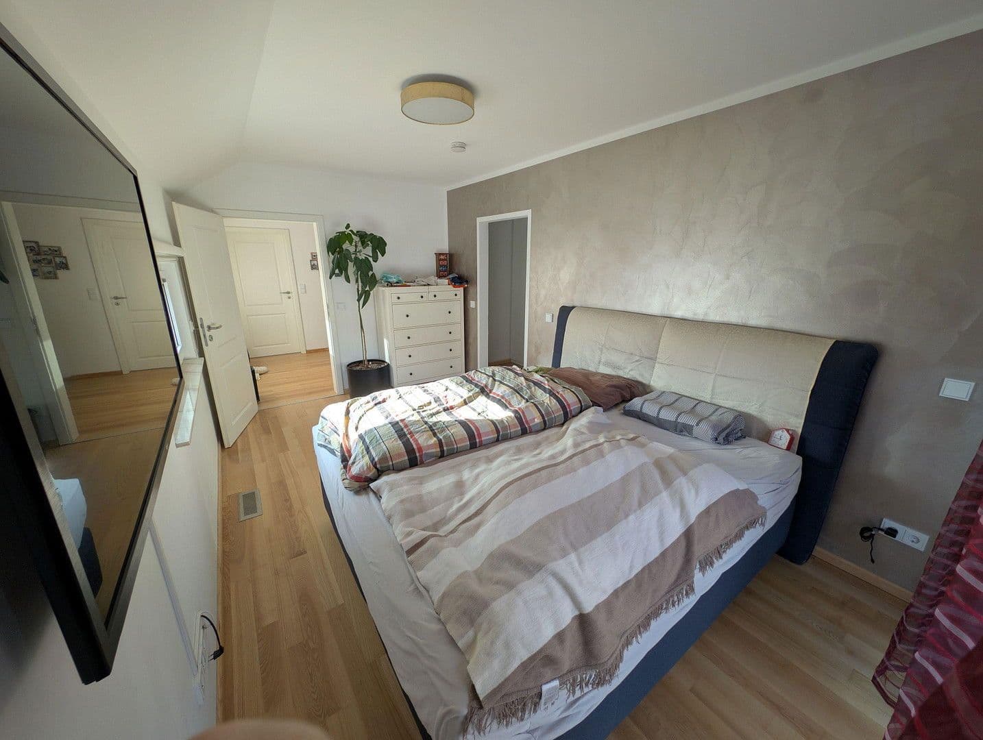 Predaj domu 174 m², pozemek 531 m², Walzbachtal, Bádensko-Wurttembersko Predaj domu 174 m², pozemek 531 m², Walzbachtal, Bádensko-Wurttembersko