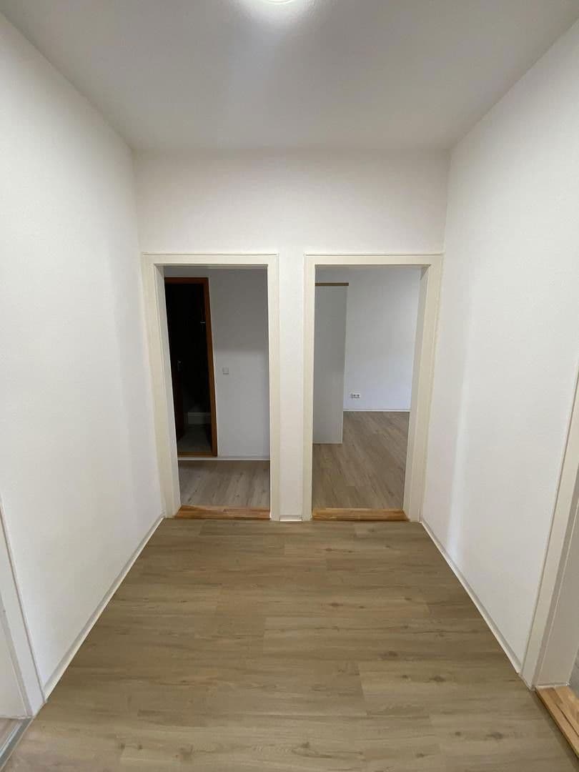 Prenájom bytu 3-izbový 80 m², Schöllbronner Straße 34, Ettlingen, Bádensko-Wurttembersko Prenájom bytu 3-izbový 80 m², Schöllbronner Straße 34, Ettlingen, Bádensko-Wurttembersko