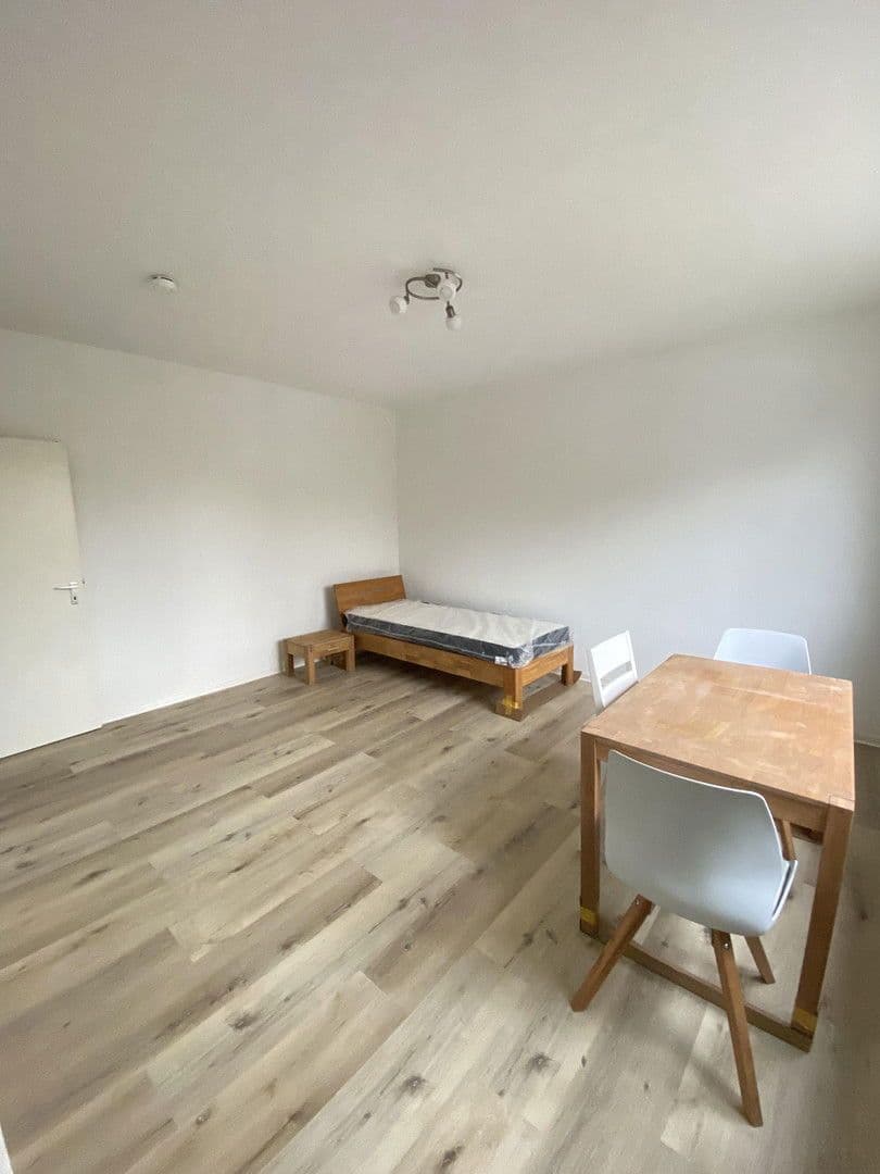 Prenájom bytu 1-izbový 29 m², Karlsruhe, Bádensko-Wurttembersko Prenájom bytu 1-izbový 29 m², Karlsruhe, Bádensko-Wurttembersko