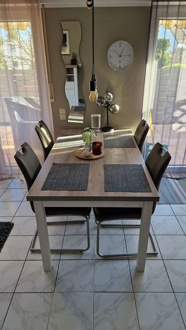 Prenájom bytu 2-izbový 66 m², Bonn, Severné Porýnie - Westfálsko Prenájom bytu 2-izbový 66 m², Bonn, Severné Porýnie - Westfálsko