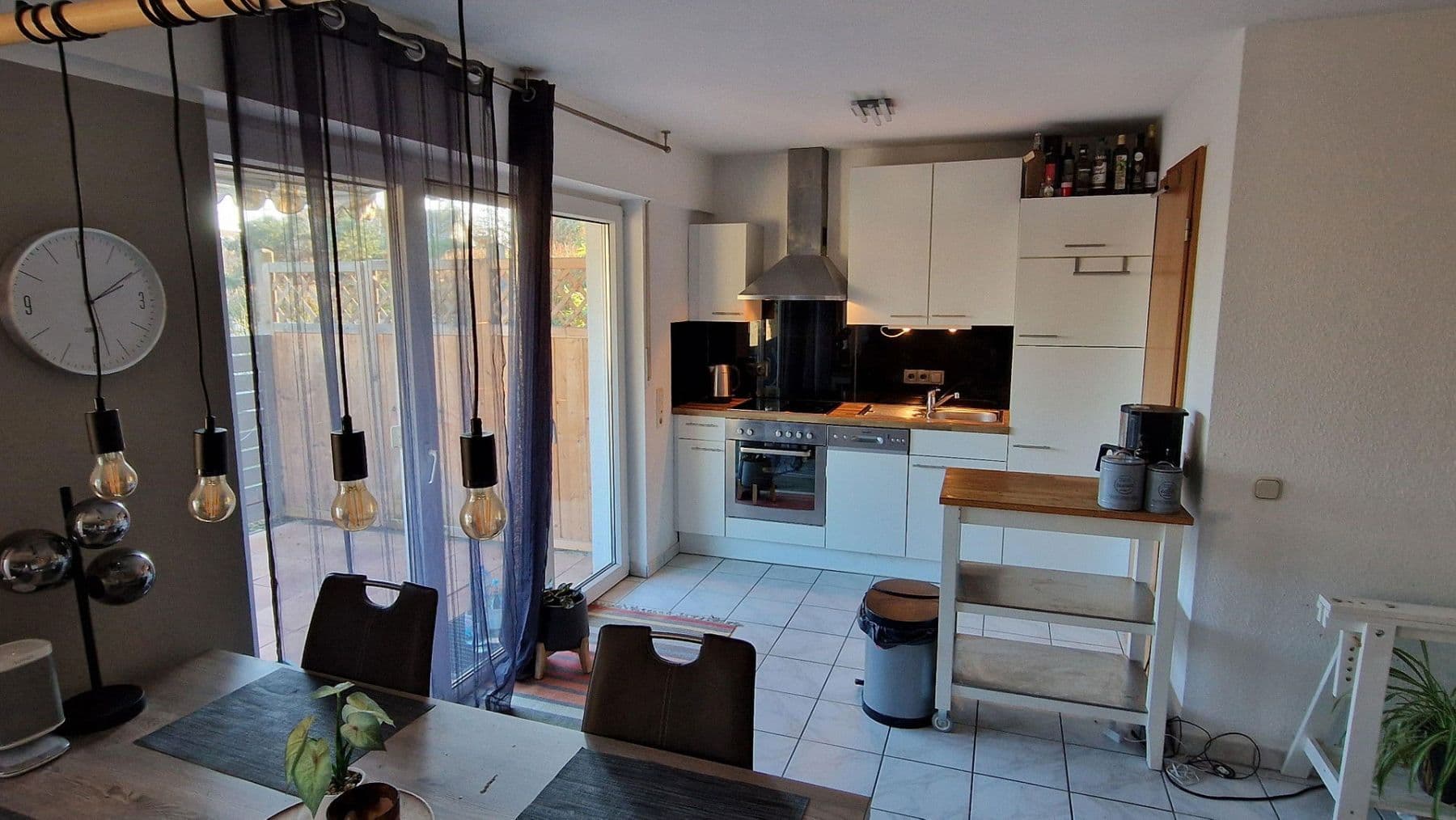 Prenájom bytu 2-izbový 66 m², Bonn, Severné Porýnie - Westfálsko Prenájom bytu 2-izbový 66 m², Bonn, Severné Porýnie - Westfálsko