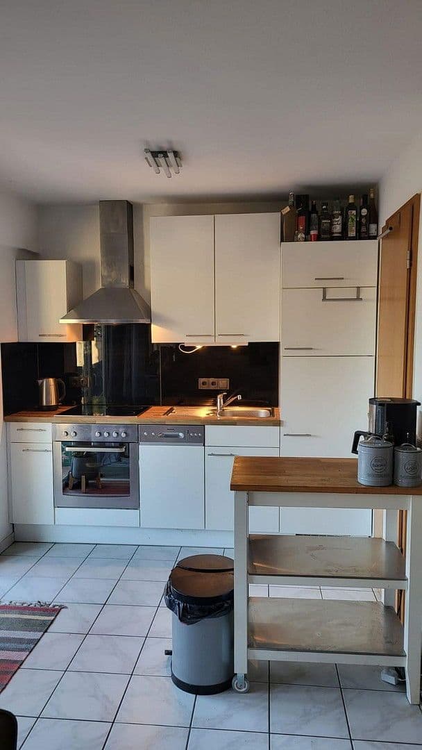 Prenájom bytu 2-izbový 66 m², Bonn, Severné Porýnie - Westfálsko Prenájom bytu 2-izbový 66 m², Bonn, Severné Porýnie - Westfálsko