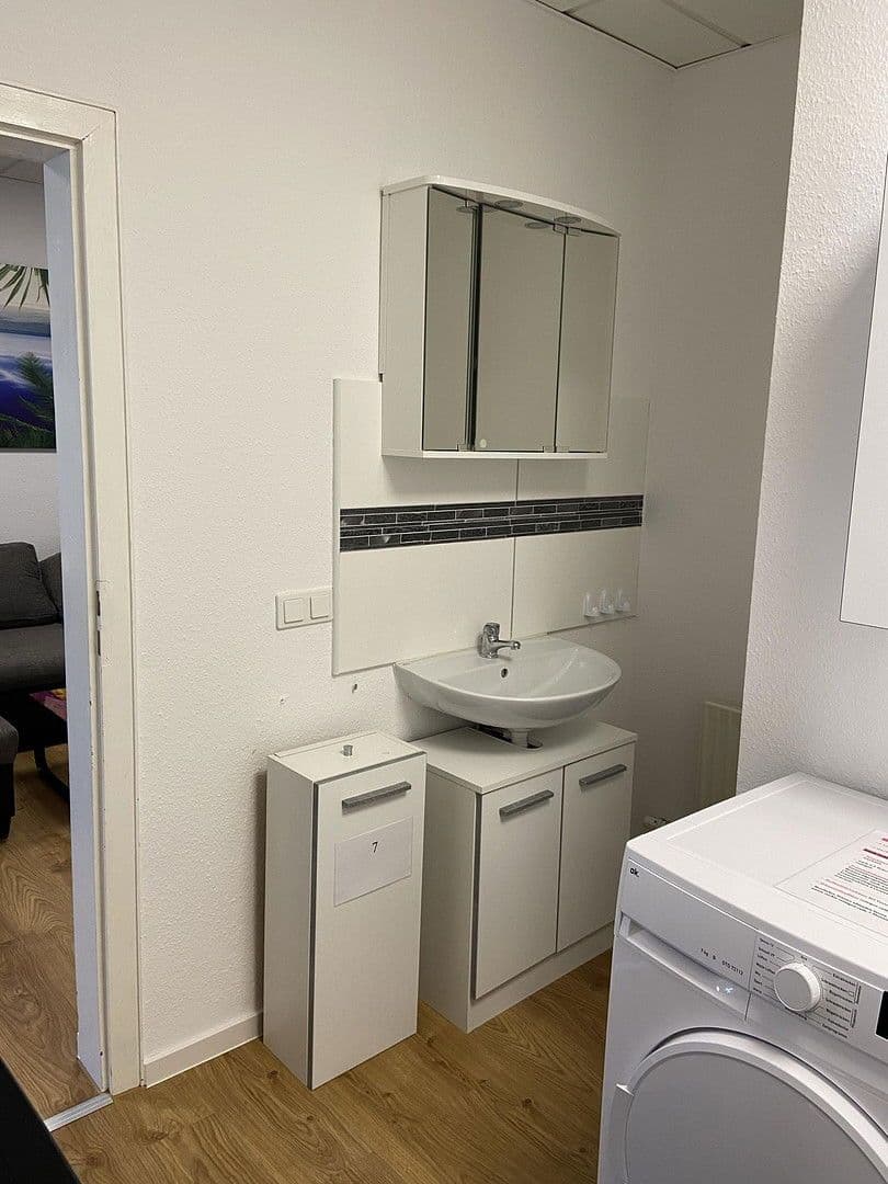 Prenájom bytu 14 m², Hochheimer Straße 1, Worms, Porýnie-Falcko Prenájom bytu 14 m², Hochheimer Straße 1, Worms, Porýnie-Falcko