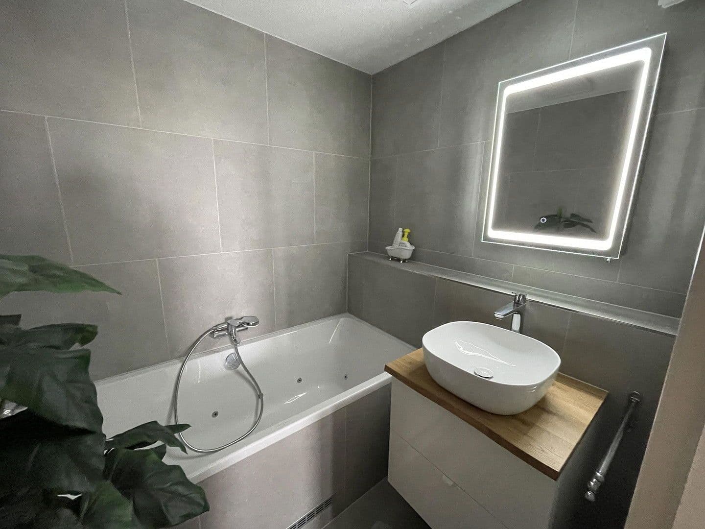 Predaj bytu 4-izbový 109 m², Sindelfingen, Bádensko-Wurttembersko Predaj bytu 4-izbový 109 m², Sindelfingen, Bádensko-Wurttembersko