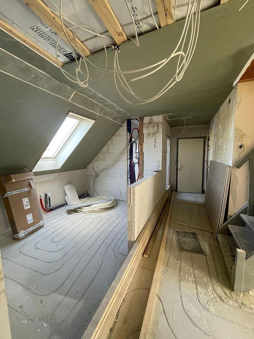 Predaj domu 616 m², pozemek 1.420 m², Mühlenstr.56, Neumünster, Šlezvicko-Holštajnsko Predaj domu 616 m², pozemek 1.420 m², Mühlenstr.56, Neumünster, Šlezvicko-Holštajnsko