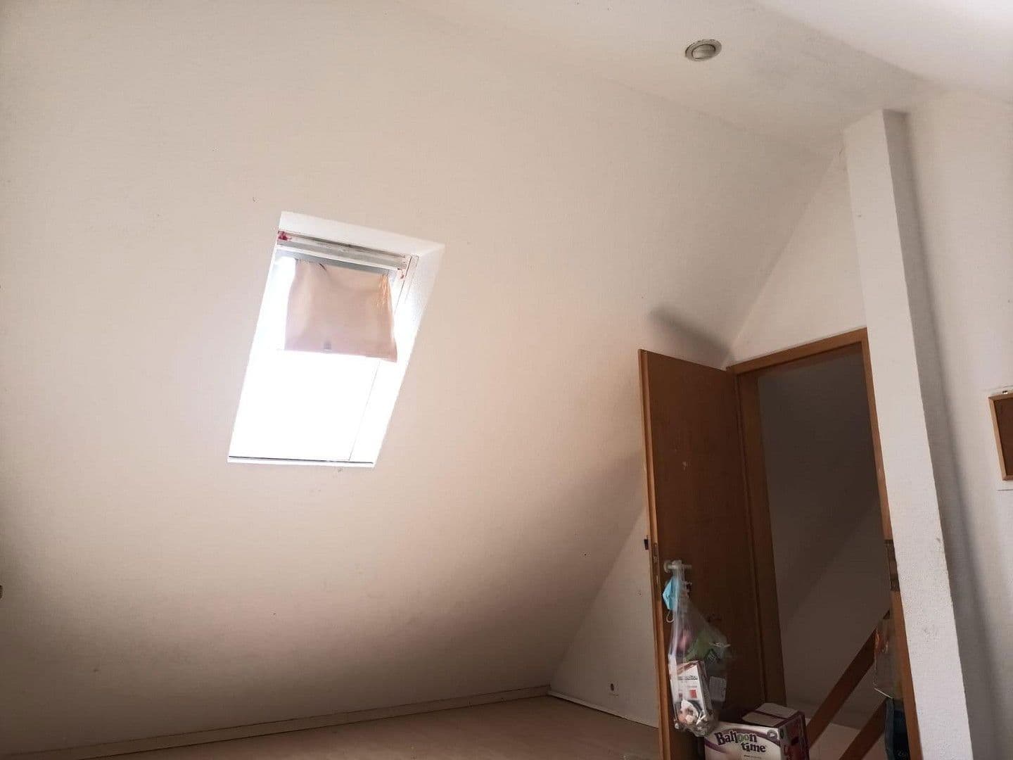 Predaj domu 616 m², pozemek 1.420 m², Mühlenstr.56, Neumünster, Šlezvicko-Holštajnsko Predaj domu 616 m², pozemek 1.420 m², Mühlenstr.56, Neumünster, Šlezvicko-Holštajnsko