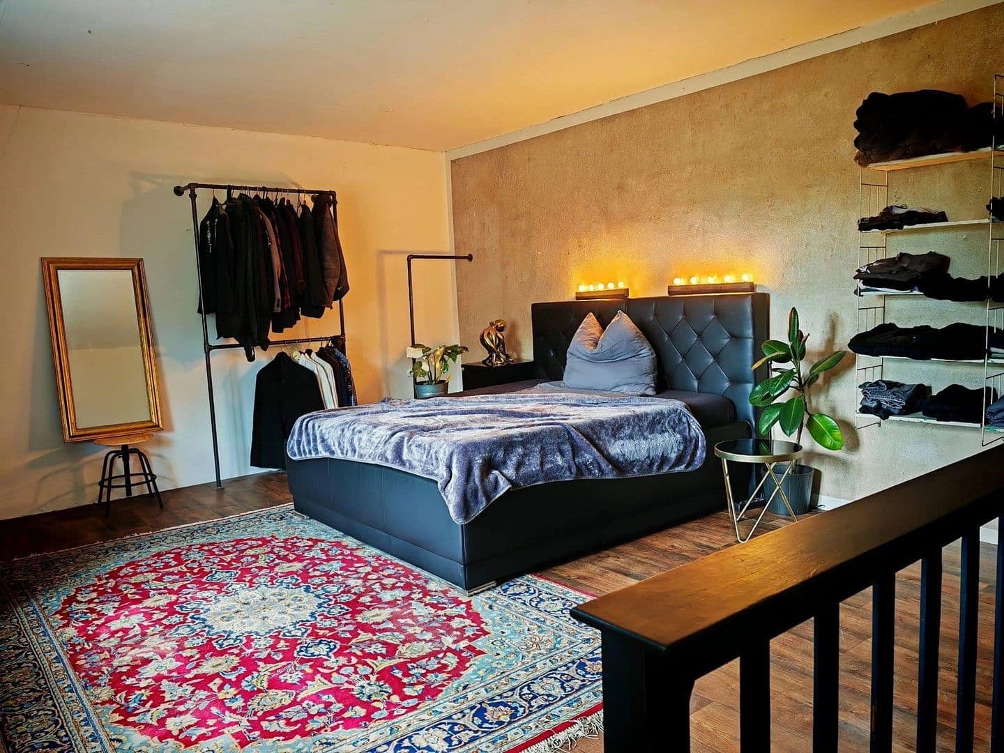 Predaj domu 900 m², pozemek 17.233 m², Badinger Weg 25, Zehdenick, Brandenbursko Predaj domu 900 m², pozemek 17.233 m², Badinger Weg 25, Zehdenick, Brandenbursko