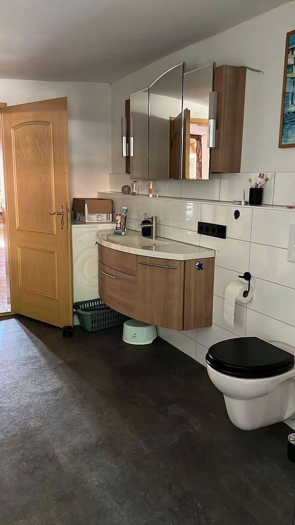 Prenájom bytu 4-izbový 165 m², Berliner Straße 73, Oderberg, Brandenbursko Prenájom bytu 4-izbový 165 m², Berliner Straße 73, Oderberg, Brandenbursko