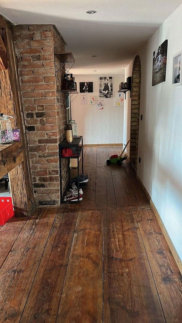 Prenájom bytu 4-izbový 165 m², Berliner Straße 73, Oderberg, Brandenbursko Prenájom bytu 4-izbový 165 m², Berliner Straße 73, Oderberg, Brandenbursko