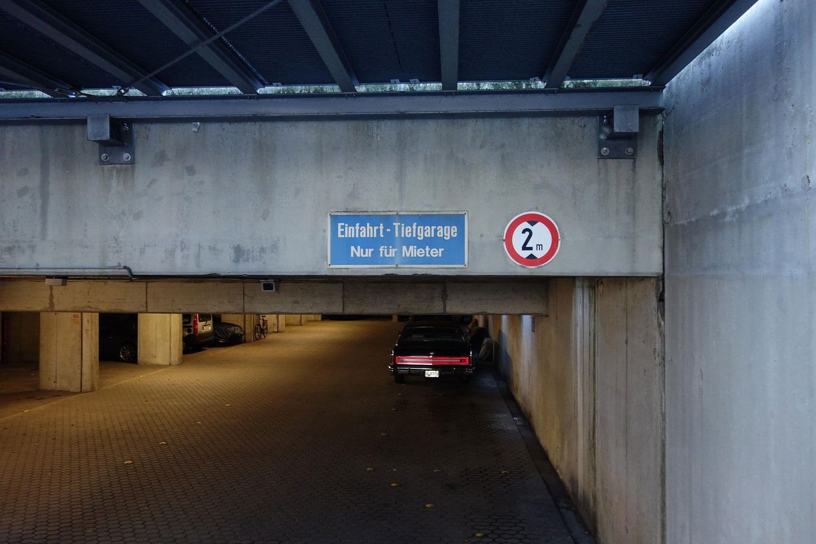 Predaj garáže, Rhöndorfer Straße 8, Köln, Severné Porýnie - Westfálsko Predaj garáže, Rhöndorfer Straße 8, Köln, Severné Porýnie - Westfálsko