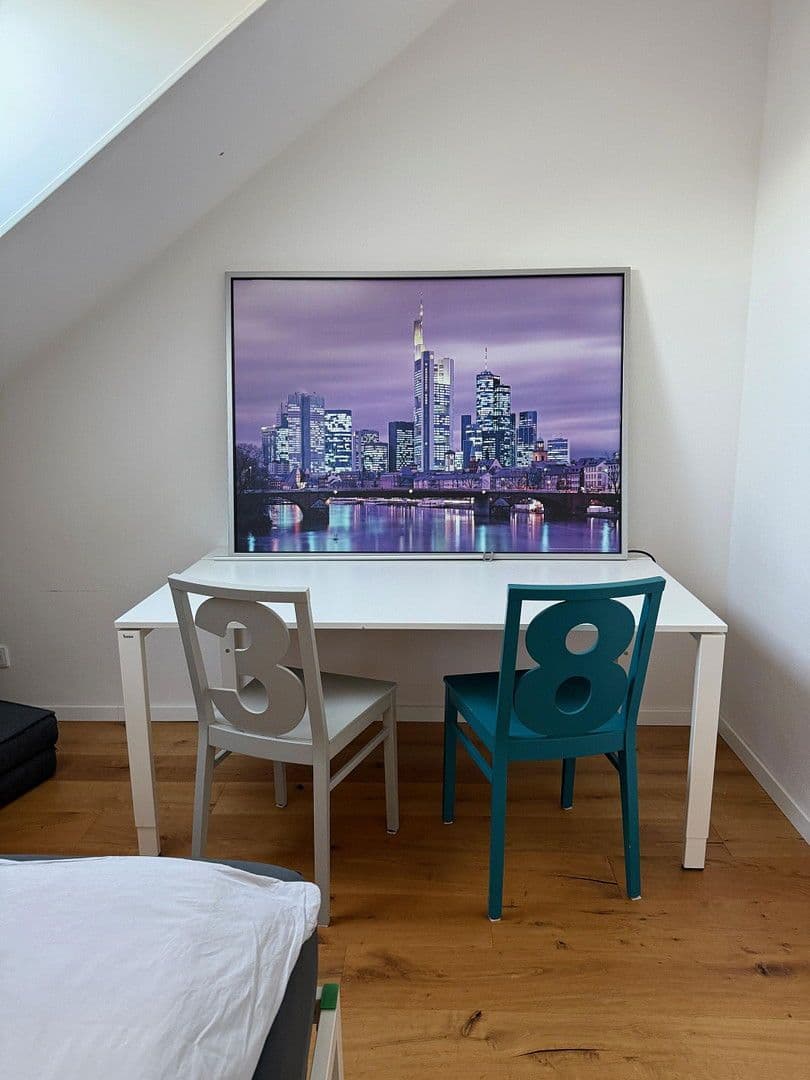 Prenájom bytu 4-izbový 90 m², München, Bavorsko Prenájom bytu 4-izbový 90 m², München, Bavorsko