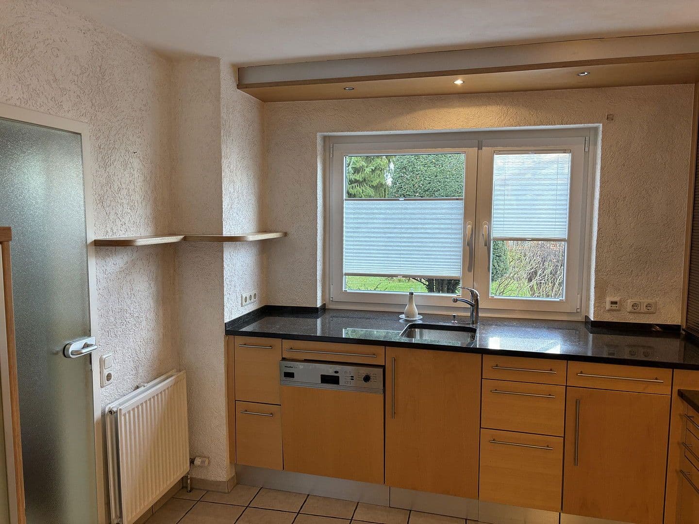 Predaj domu 130 m², pozemek 305 m², Mainz, Porýnie-Falcko Predaj domu 130 m², pozemek 305 m², Mainz, Porýnie-Falcko