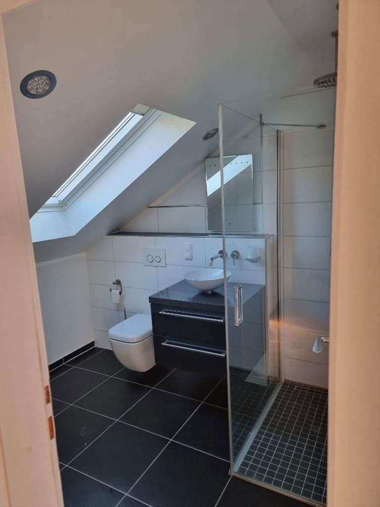 Predaj domu 130 m², pozemek 305 m², Mainz, Porýnie-Falcko Predaj domu 130 m², pozemek 305 m², Mainz, Porýnie-Falcko