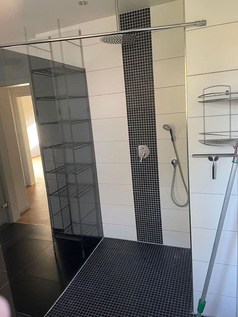 Predaj domu 130 m², pozemek 305 m², Mainz, Porýnie-Falcko Predaj domu 130 m², pozemek 305 m², Mainz, Porýnie-Falcko