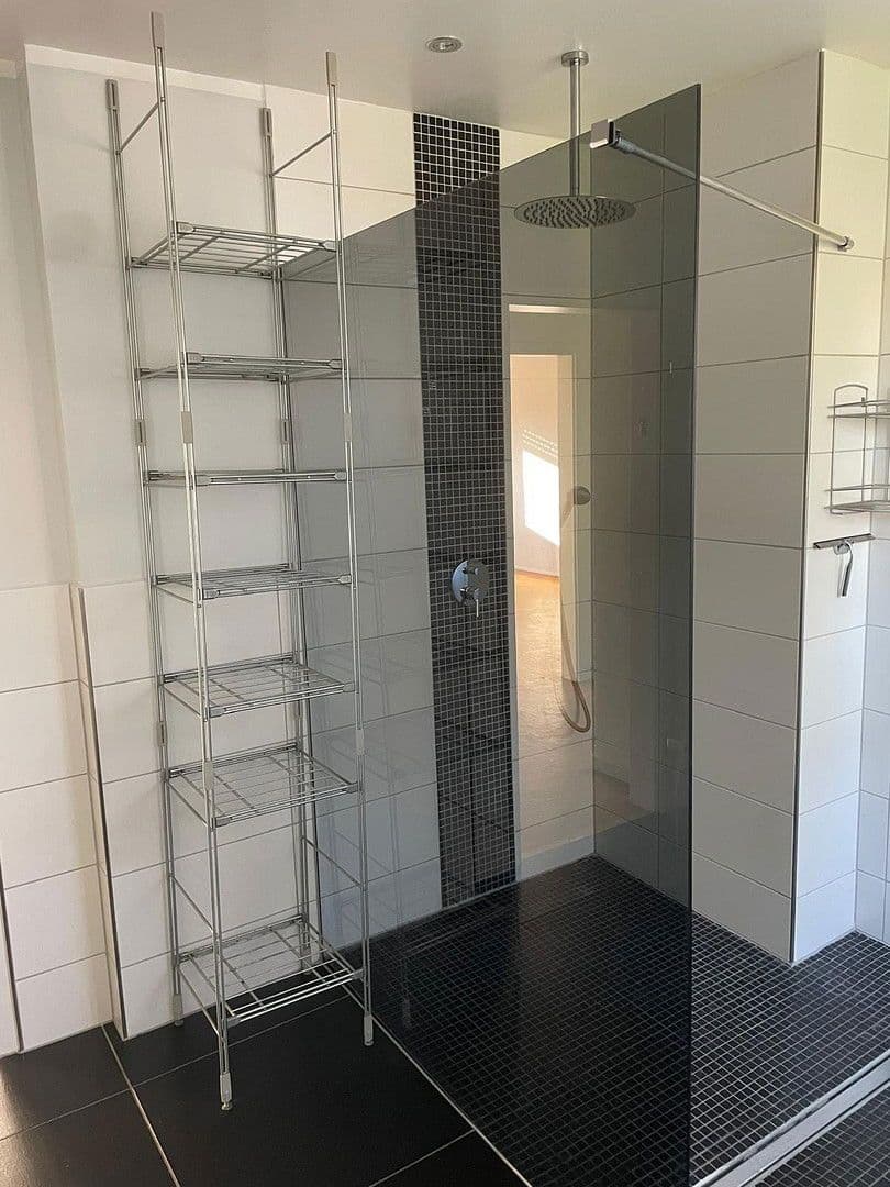 Predaj domu 130 m², pozemek 305 m², Mainz, Porýnie-Falcko Predaj domu 130 m², pozemek 305 m², Mainz, Porýnie-Falcko