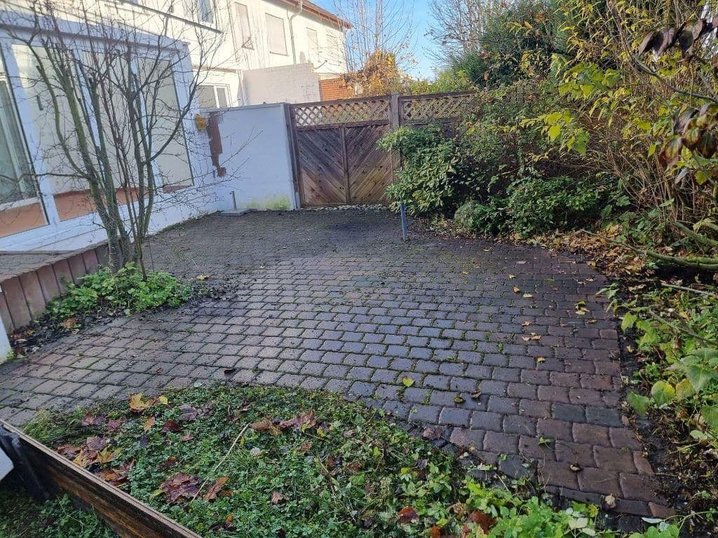 Predaj domu 130 m², pozemek 305 m², Mainz, Porýnie-Falcko Predaj domu 130 m², pozemek 305 m², Mainz, Porýnie-Falcko