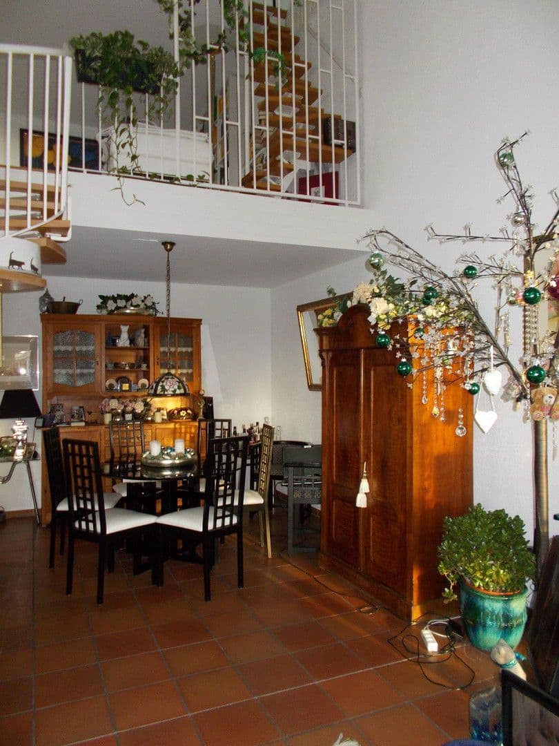 Predaj bytu 7-izbový 192 m², Bergisch Gladbach, Severné Porýnie - Westfálsko Predaj bytu 7-izbový 192 m², Bergisch Gladbach, Severné Porýnie - Westfálsko