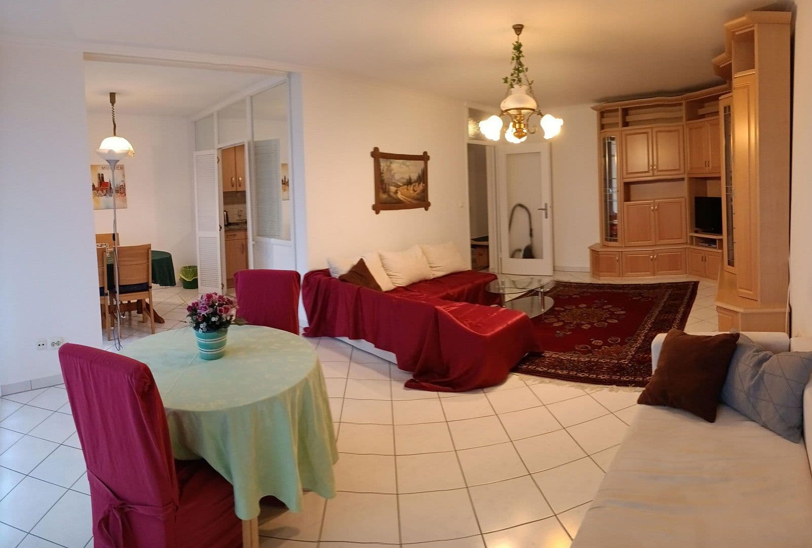 Prenájom bytu 3-izbový 98 m², Muenchen, Bavorsko Prenájom bytu 3-izbový 98 m², Muenchen, Bavorsko