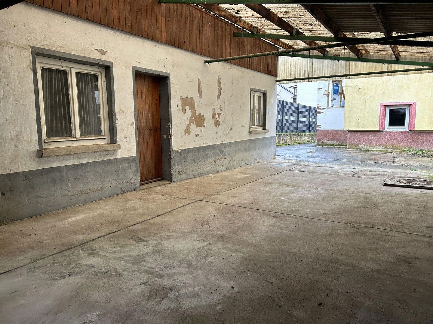 Predaj domu 128 m², pozemek 451 m², Albert Schmitt Str. 11, Sandhausen, Bádensko-Wurttembersko Predaj domu 128 m², pozemek 451 m², Albert Schmitt Str. 11, Sandhausen, Bádensko-Wurttembersko