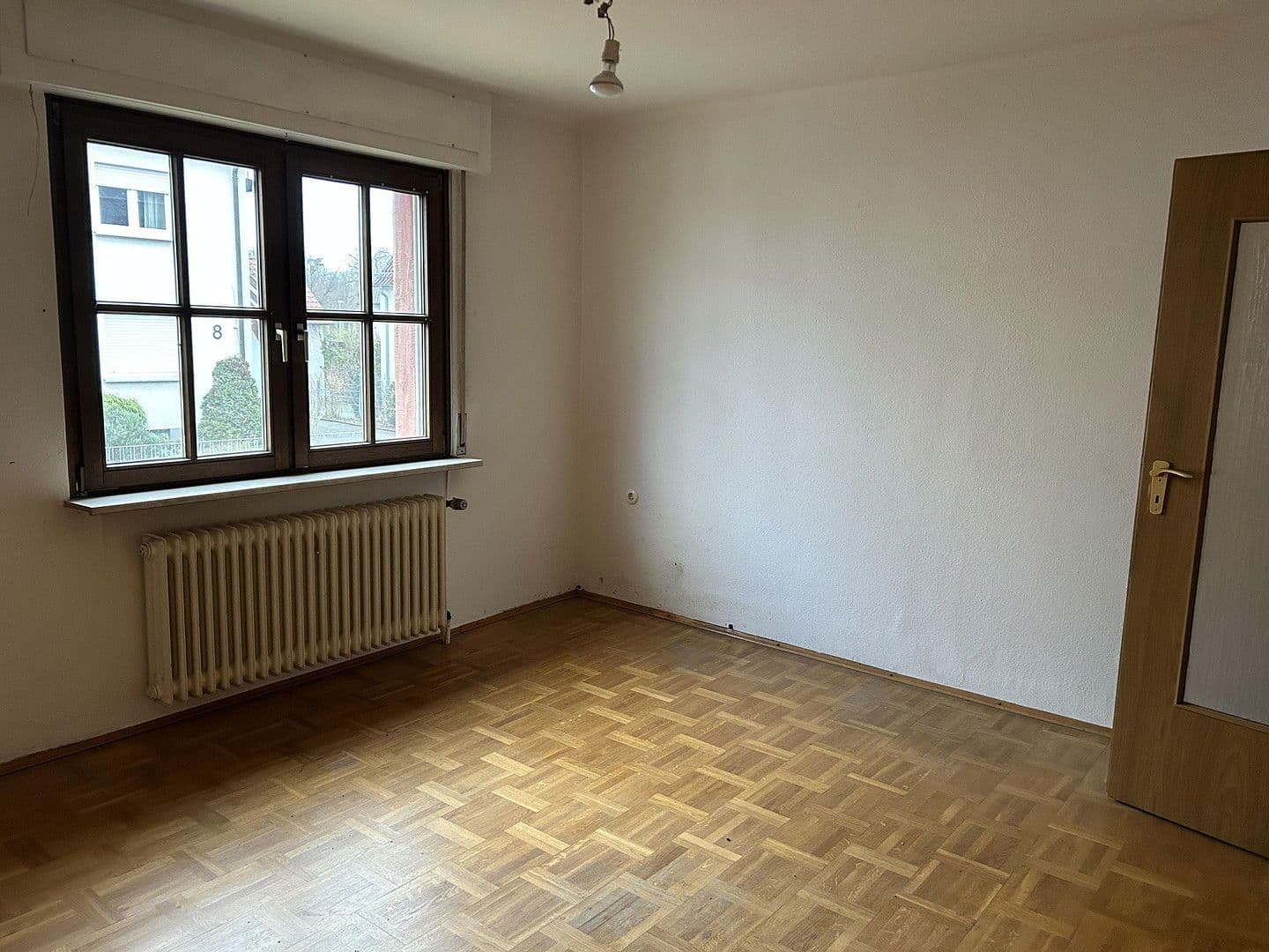 Predaj domu 128 m², pozemek 451 m², Albert Schmitt Str. 11, Sandhausen, Bádensko-Wurttembersko Predaj domu 128 m², pozemek 451 m², Albert Schmitt Str. 11, Sandhausen, Bádensko-Wurttembersko