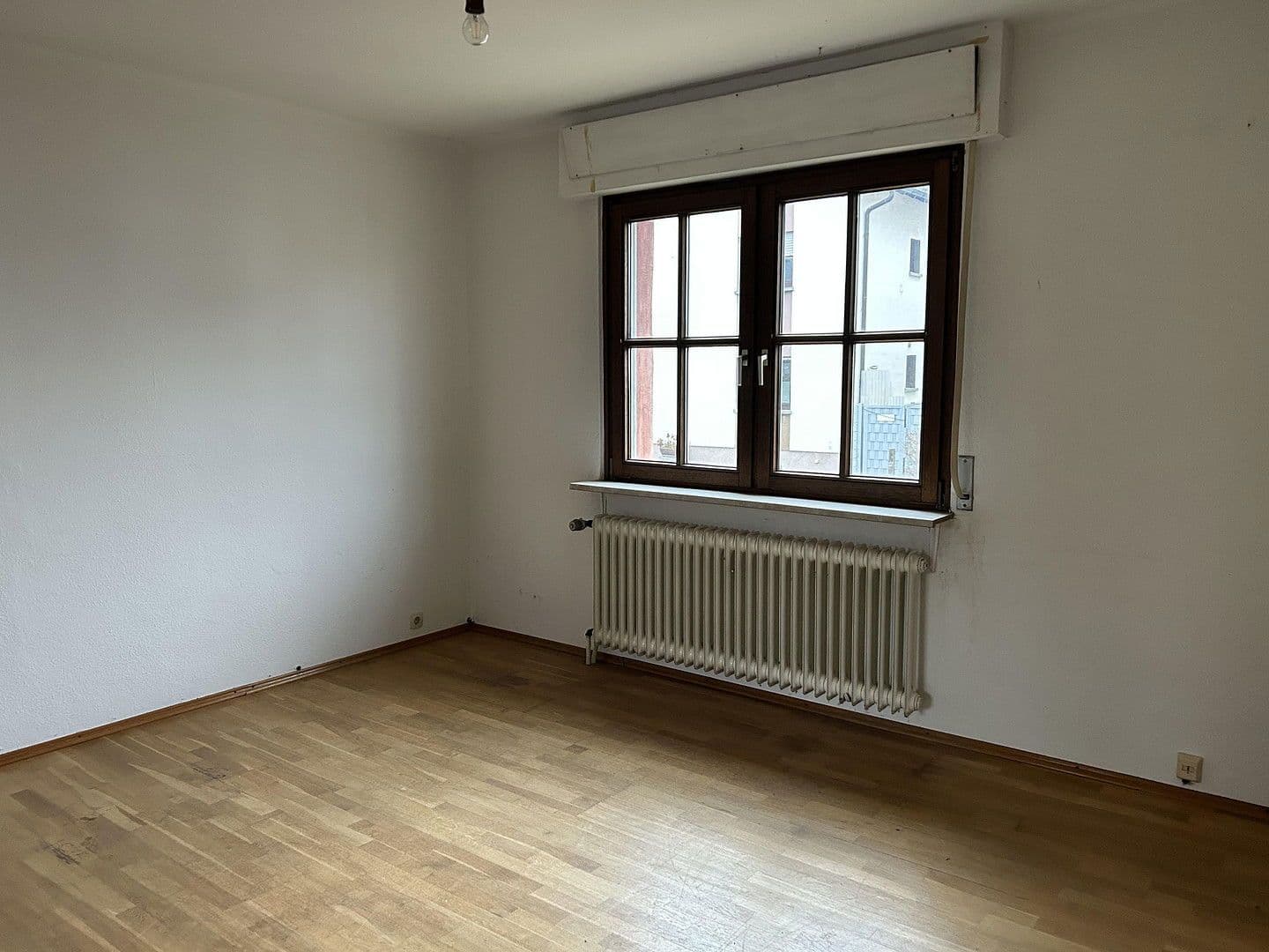 Predaj domu 128 m², pozemek 451 m², Albert Schmitt Str. 11, Sandhausen, Bádensko-Wurttembersko Predaj domu 128 m², pozemek 451 m², Albert Schmitt Str. 11, Sandhausen, Bádensko-Wurttembersko