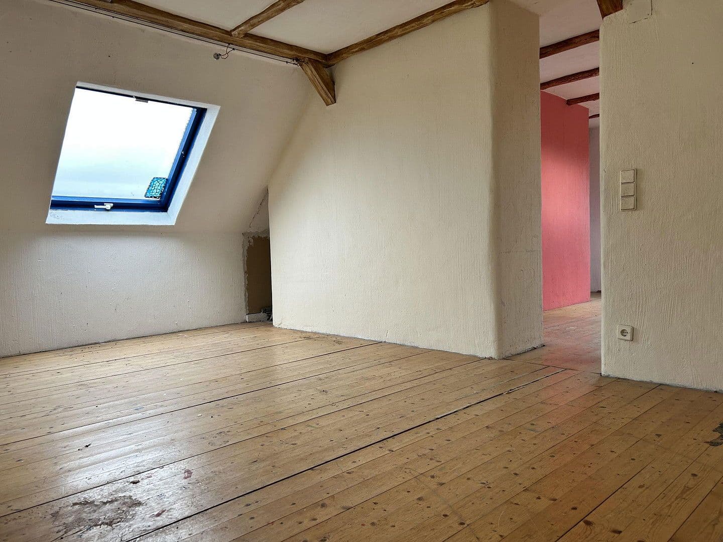 Predaj domu 128 m², pozemek 451 m², Albert Schmitt Str. 11, Sandhausen, Bádensko-Wurttembersko Predaj domu 128 m², pozemek 451 m², Albert Schmitt Str. 11, Sandhausen, Bádensko-Wurttembersko