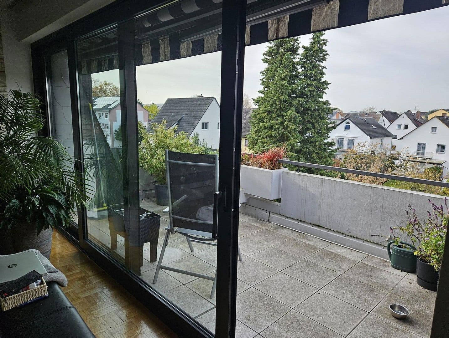 Prenájom bytu 3-izbový 105 m², Hugenottenallee 95-97, Neu-Isenburg, Hesensko Prenájom bytu 3-izbový 105 m², Hugenottenallee 95-97, Neu-Isenburg, Hesensko