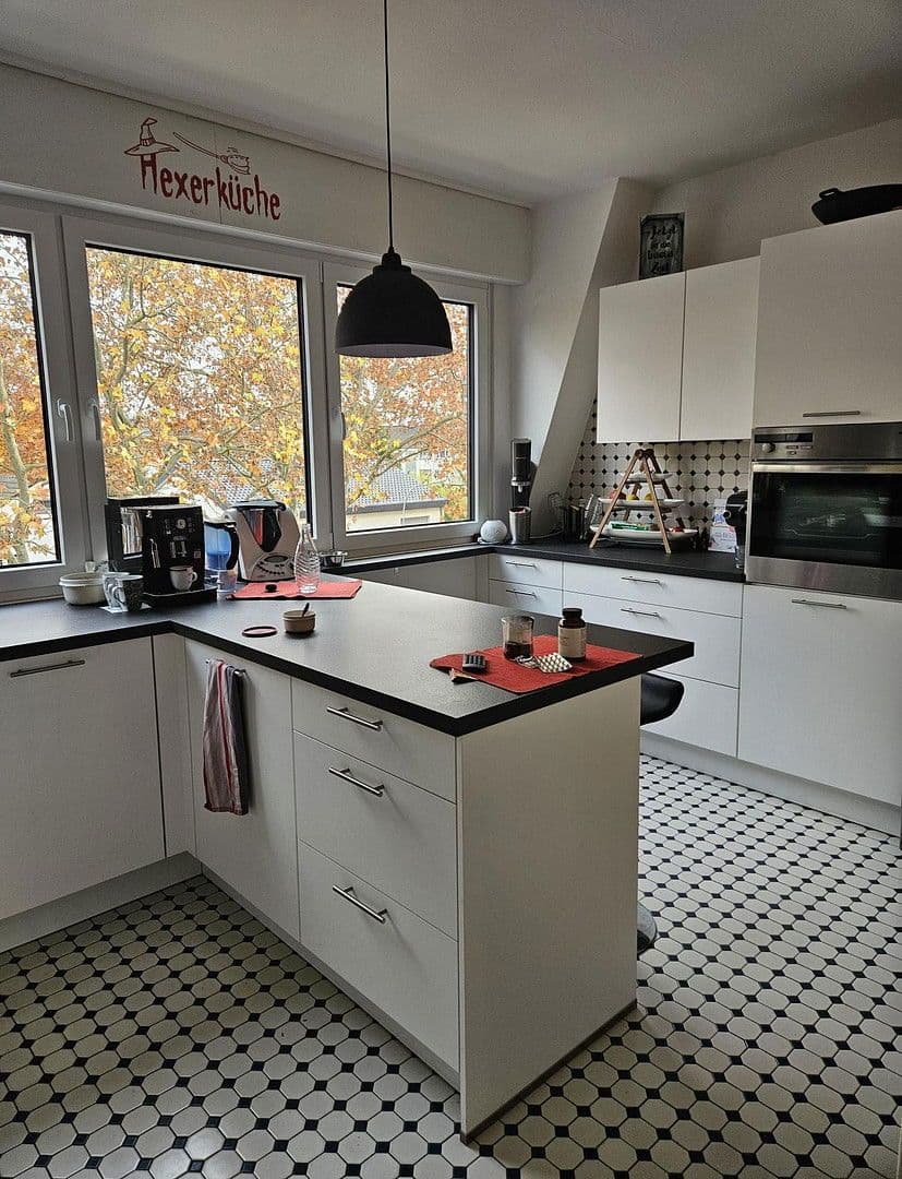 Prenájom bytu 3-izbový 105 m², Hugenottenallee 95-97, Neu-Isenburg, Hesensko Prenájom bytu 3-izbový 105 m², Hugenottenallee 95-97, Neu-Isenburg, Hesensko