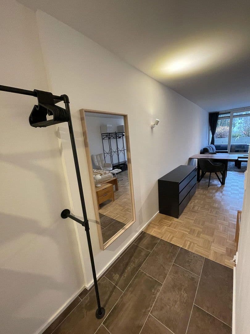 Prenájom bytu 1-izbový 45 m², München, Bavorsko Prenájom bytu 1-izbový 45 m², München, Bavorsko