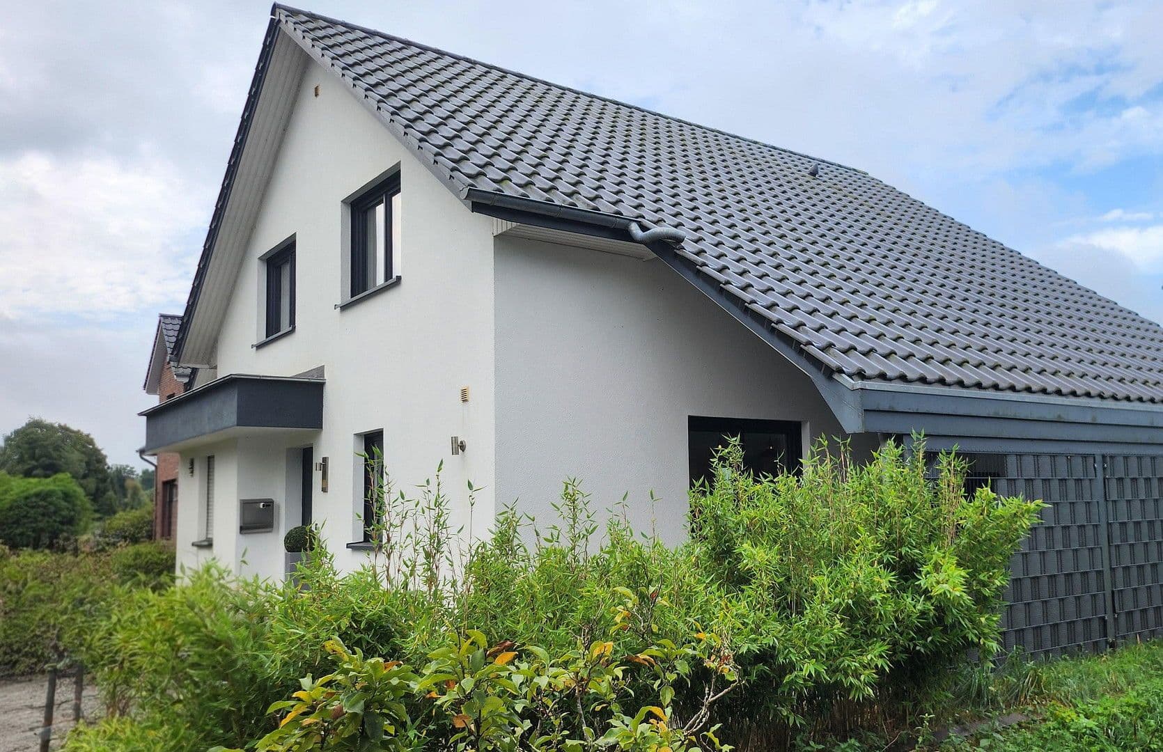 Predaj domu 126 m², pozemek 502 m², Seevetal, Dolné Sasko Predaj domu 126 m², pozemek 502 m², Seevetal, Dolné Sasko