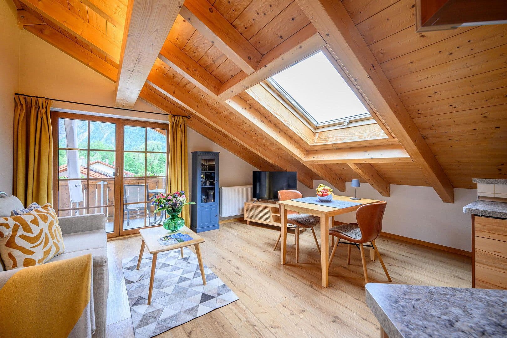 Predaj domu 321 m², pozemek 775 m², Oberau, Bavorsko Predaj domu 321 m², pozemek 775 m², Oberau, Bavorsko