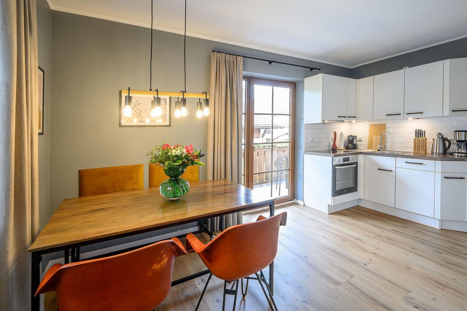 Predaj domu 321 m², pozemek 775 m², Oberau, Bavorsko Predaj domu 321 m², pozemek 775 m², Oberau, Bavorsko