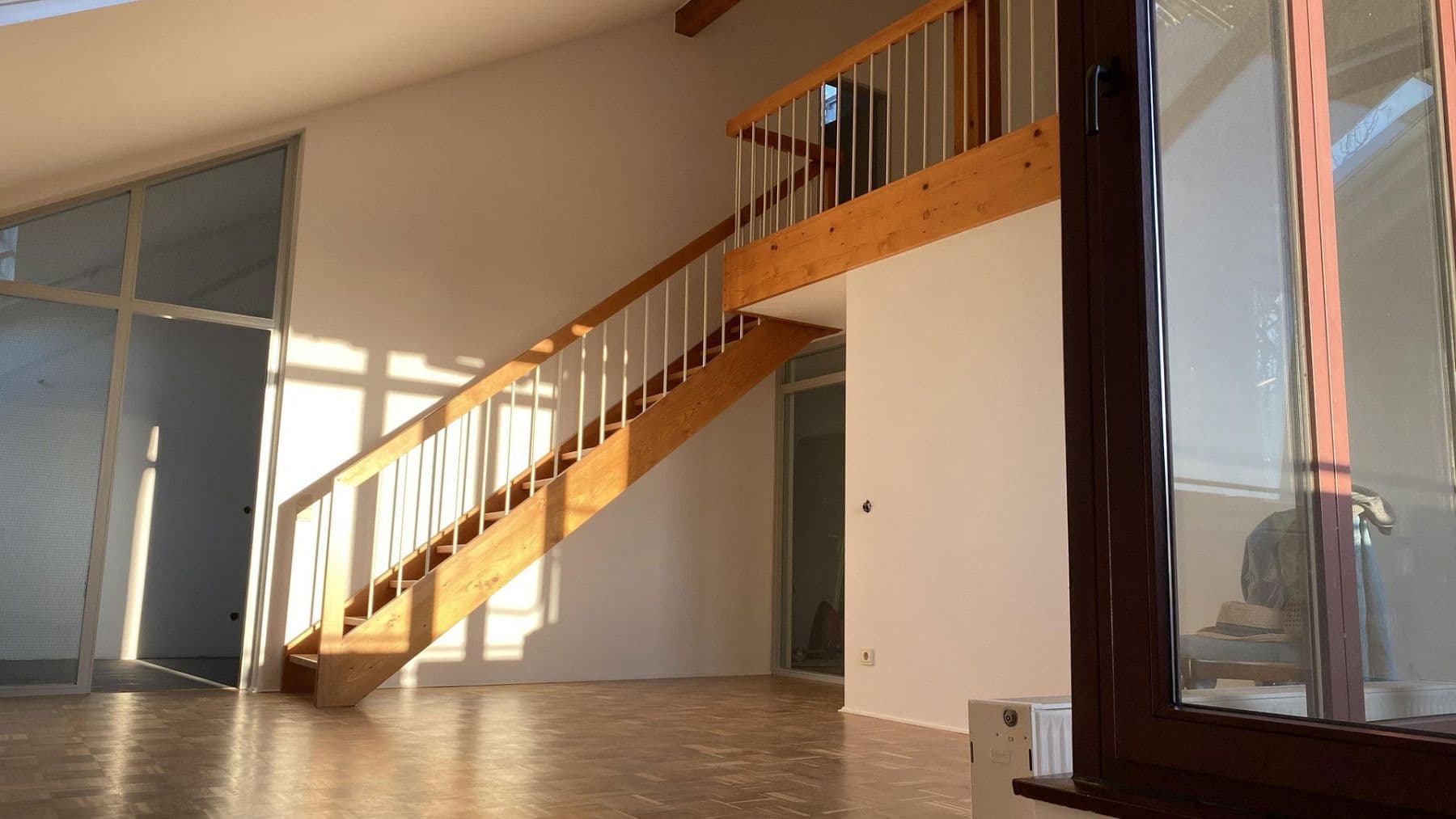 Prenájom bytu 4-izbový 108 m², Richard-Strauß-Allee 3, Wuppertal, Severné Porýnie - Westfálsko Prenájom bytu 4-izbový 108 m², Richard-Strauß-Allee 3, Wuppertal, Severné Porýnie - Westfálsko