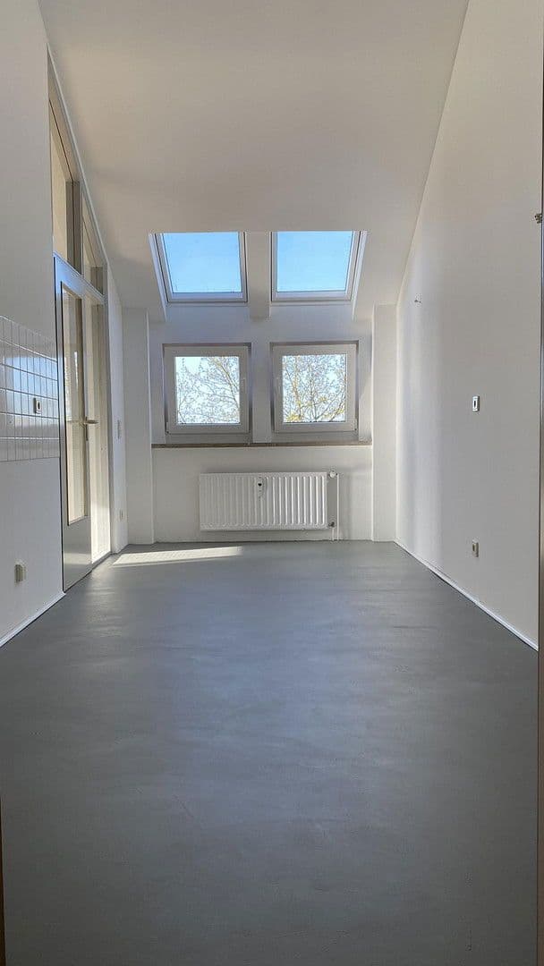 Prenájom bytu 4-izbový 108 m², Richard-Strauß-Allee 3, Wuppertal, Severné Porýnie - Westfálsko Prenájom bytu 4-izbový 108 m², Richard-Strauß-Allee 3, Wuppertal, Severné Porýnie - Westfálsko
