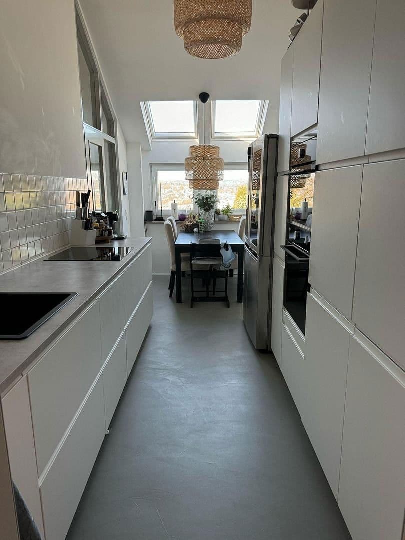 Prenájom bytu 4-izbový 108 m², Richard-Strauß-Allee 3, Wuppertal, Severné Porýnie - Westfálsko Prenájom bytu 4-izbový 108 m², Richard-Strauß-Allee 3, Wuppertal, Severné Porýnie - Westfálsko