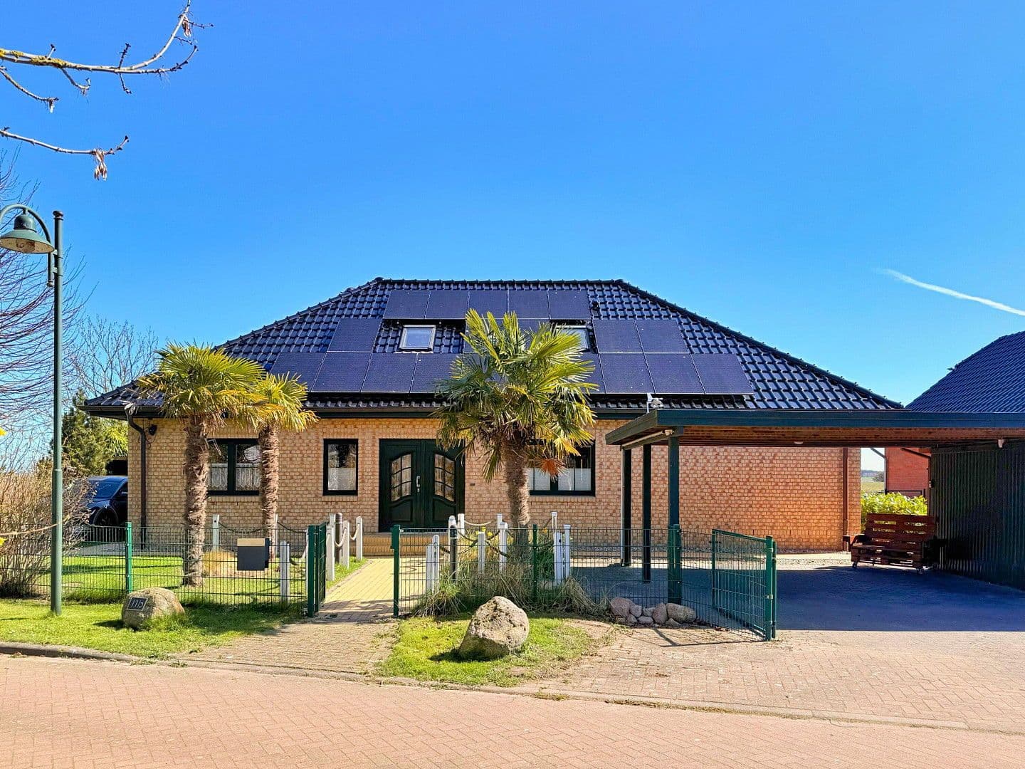 Predaj domu 189 m², pozemek 1.100 m², Ummanz, Meklenbursko-Predpomoransko Predaj domu 189 m², pozemek 1.100 m², Ummanz, Meklenbursko-Predpomoransko