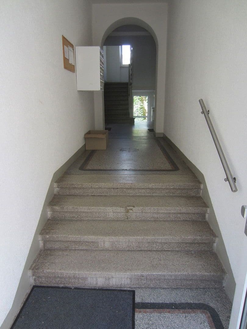 Prenájom bytu 3-izbový 75 m², Erfurt, Durínsko Prenájom bytu 3-izbový 75 m², Erfurt, Durínsko