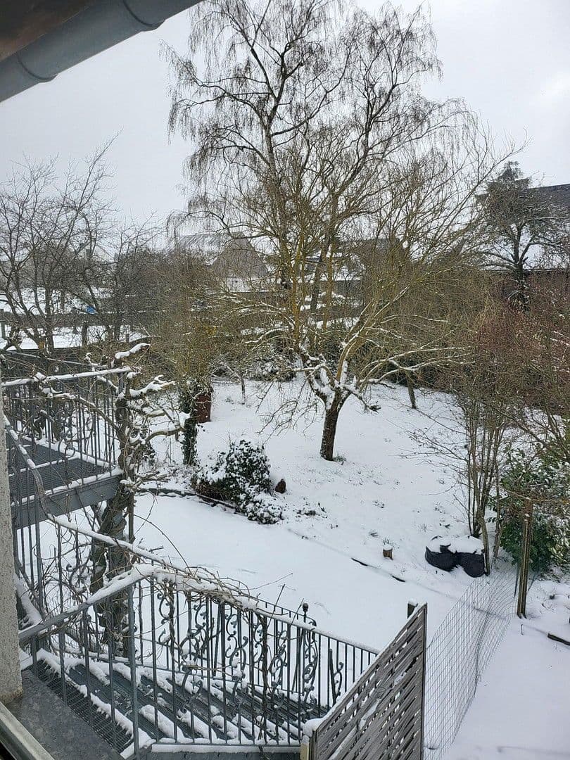 Prenájom bytu 4-izbový 105 m², Breiter Weg 6, Auderath, Porýnie-Falcko Prenájom bytu 4-izbový 105 m², Breiter Weg 6, Auderath, Porýnie-Falcko