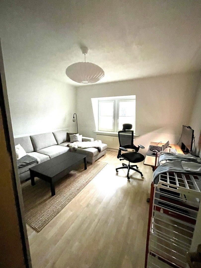 Prenájom bytu 2-izbový 55 m², Nöthnitzer Str. 21, Dresden, Sasko Prenájom bytu 2-izbový 55 m², Nöthnitzer Str. 21, Dresden, Sasko