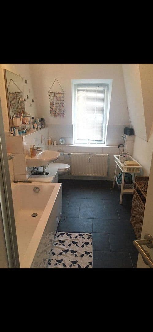 Prenájom bytu 2-izbový 55 m², Nöthnitzer Str. 21, Dresden, Sasko Prenájom bytu 2-izbový 55 m², Nöthnitzer Str. 21, Dresden, Sasko