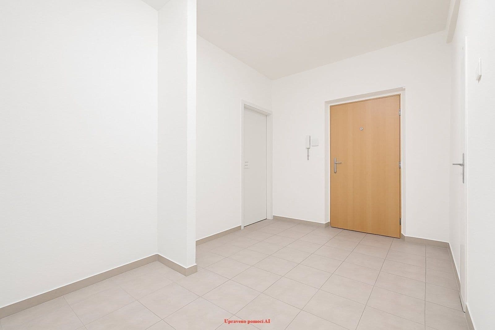Prenájom bytu 3-izbový 73 m², Školská, Karviná, Moravskoslezský kraj Prenájom bytu 3-izbový 73 m², Školská, Karviná, Moravskoslezský kraj