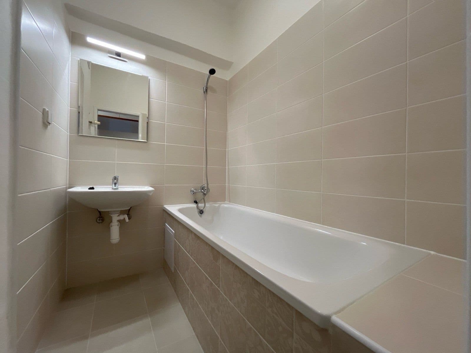 Prenájom bytu 2-izbový 59 m², Dělnická, Havířov, Moravskoslezský kraj Prenájom bytu 2-izbový 59 m², Dělnická, Havířov, Moravskoslezský kraj