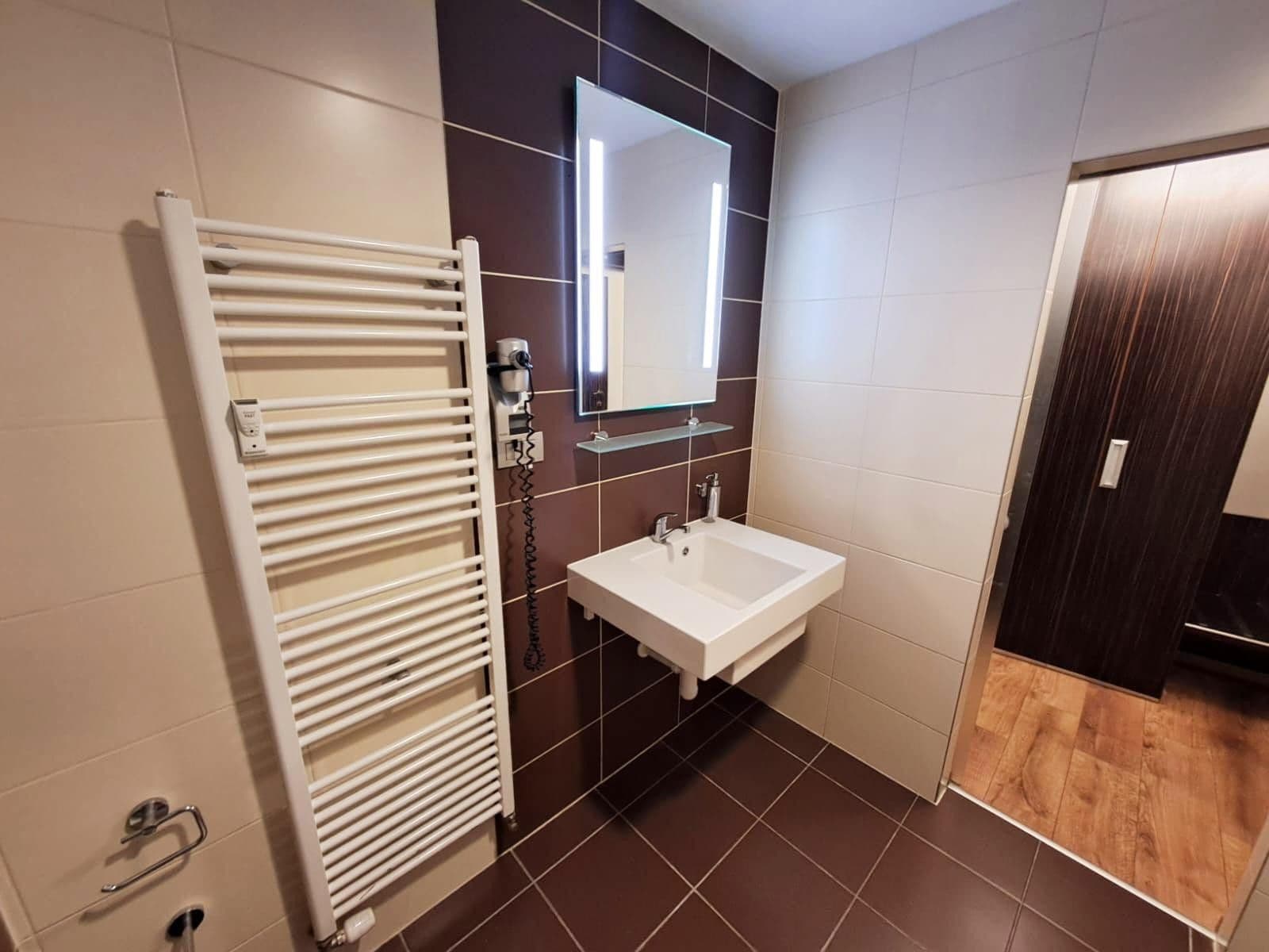 Prenájom bytu 1-izbový 23 m², Suchdolské náměstí, Praha, Praha Prenájom bytu 1-izbový 23 m², Suchdolské náměstí, Praha, Praha