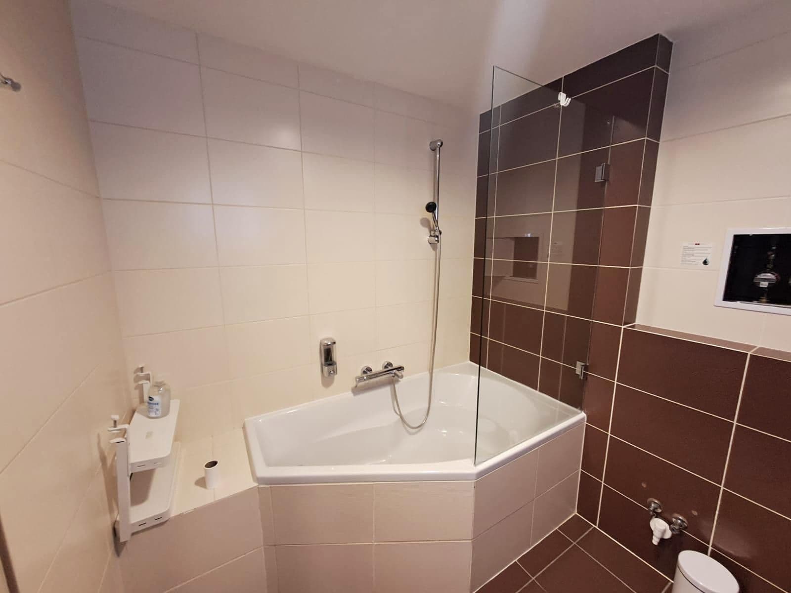 Prenájom bytu 1-izbový 23 m², Suchdolské náměstí, Praha, Praha Prenájom bytu 1-izbový 23 m², Suchdolské náměstí, Praha, Praha