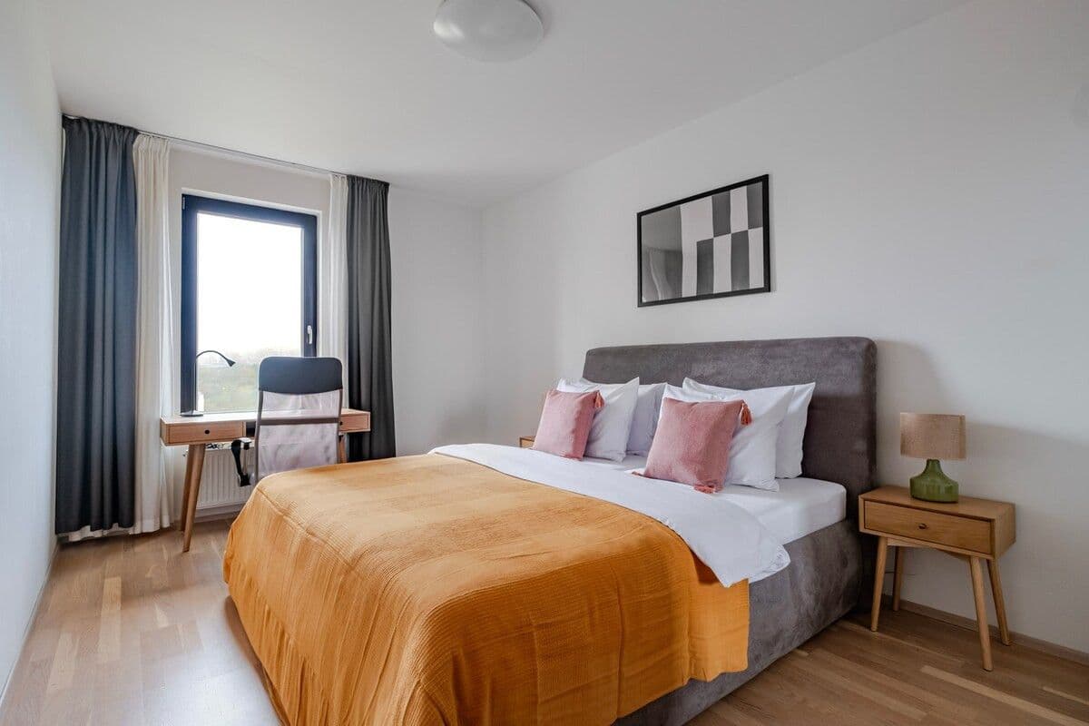 Prenájom bytu 56 m², Nekvasilova, Praha, Praha Prenájom bytu 56 m², Nekvasilova, Praha, Praha